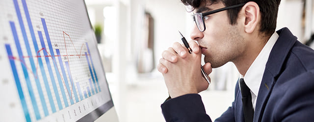 Financial close: Variance analysis